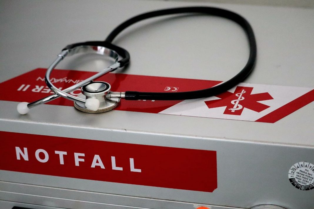 Notfallkoffer_q_Thomas G. auf Pixabay